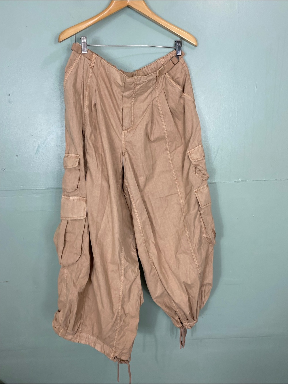 Free People Movement Charmer Utility Pant Wide Leg Barrel Baggy Large Sand Beige - Picture 2 of 6